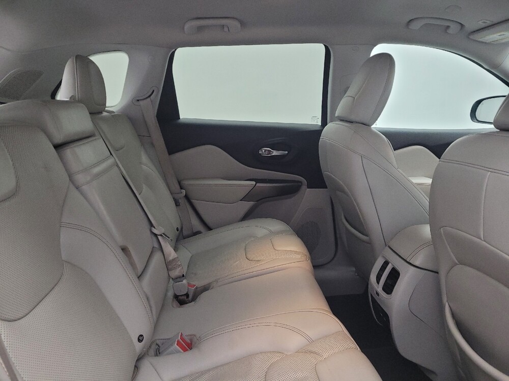 2019 Jeep Cherokee in Miamisburg, OH 45342 - 18101922 19