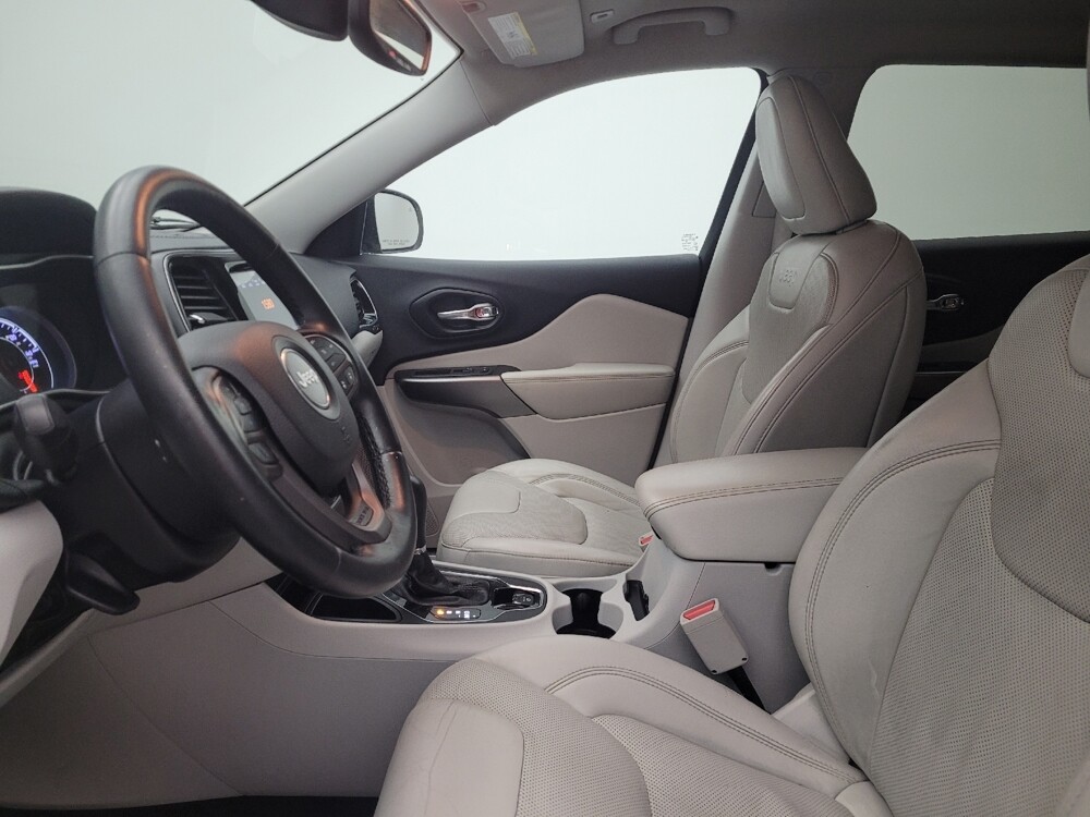 2019 Jeep Cherokee in Miamisburg, OH 45342 - 18101922 17