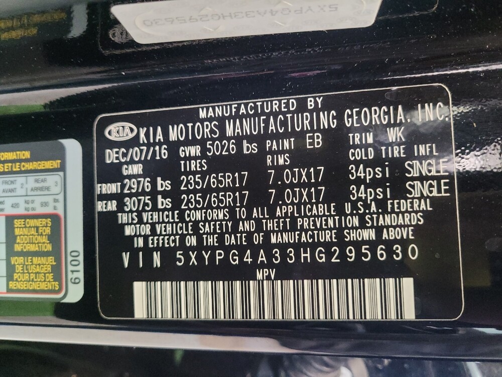 2017 Kia Sorento in Maple Heights, OH 44137 - 18101925 33