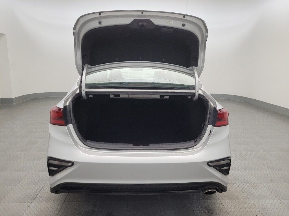 2020 Kia Forte in Glendale, AZ 85301 - 18101927 29