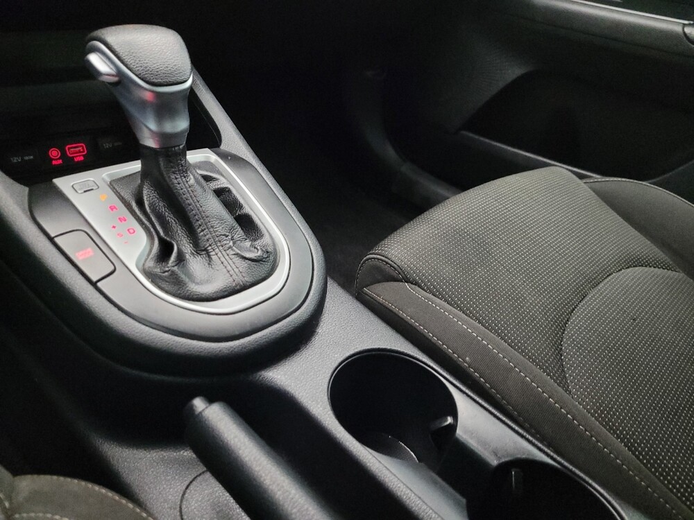 2020 Kia Forte in Glendale, AZ 85301 - 18101927 26