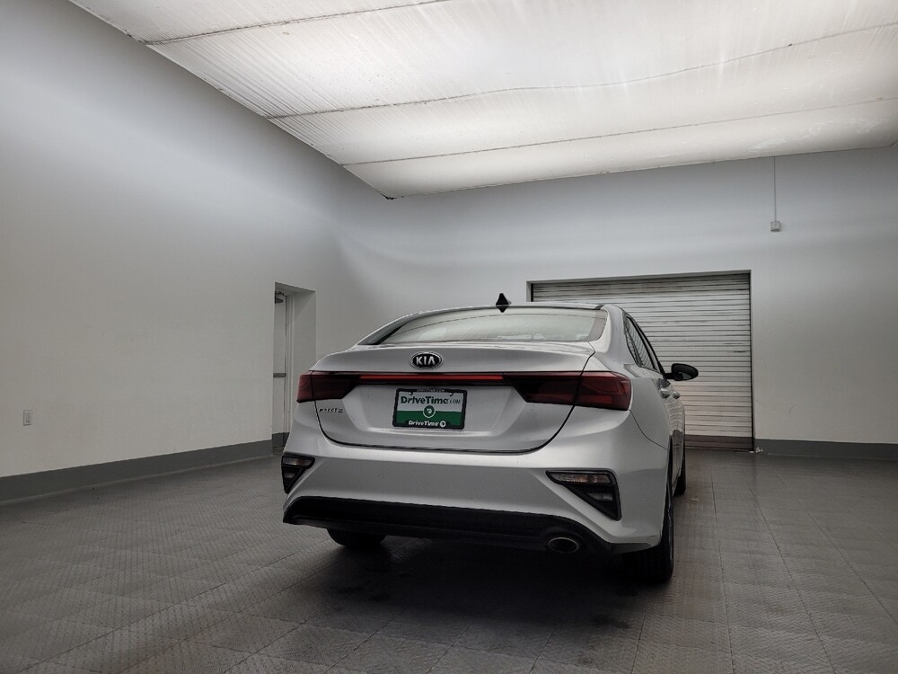 2020 Kia Forte in Glendale, AZ 85301 - 18101927 7