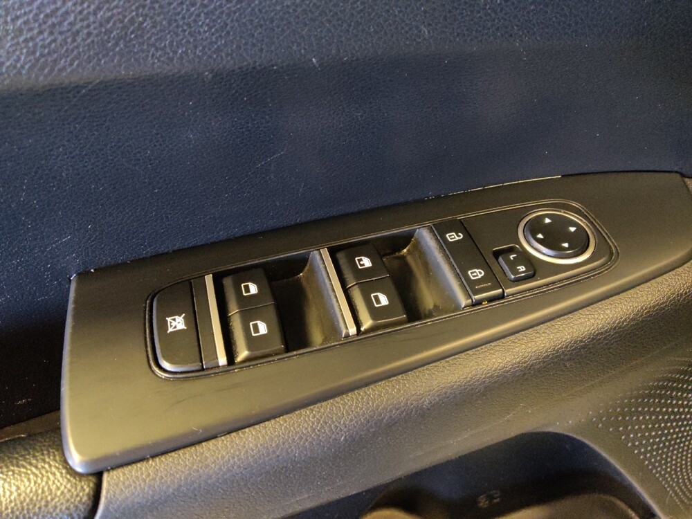 2020 Kia Forte in Glendale, AZ 85301 - 18101927 27