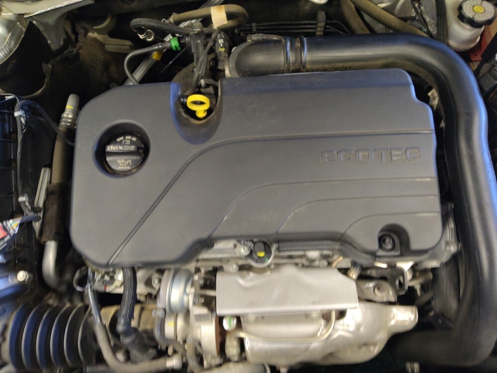 2022 Chevrolet Malibu in Mesa, AZ 85210 - 18101935 30