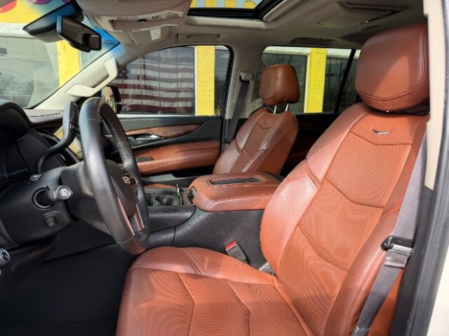 2015 Cadillac Escalade ESV in Indianapolis, IN 46222-4002 - 18101939 8