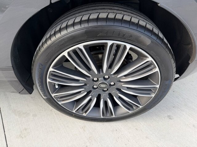 2020 Land Rover Range Rover Velar in Knoxville, TN 37920 - 18101949 29