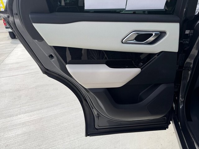 2020 Land Rover Range Rover Velar in Knoxville, TN 37920 - 18101949 7