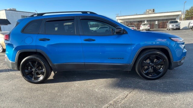 2017 Jeep Cherokee in Dallas, TX 75228 - 18101958 4