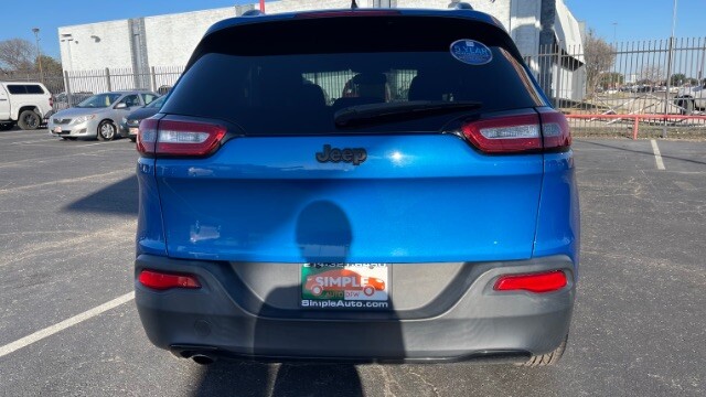 2017 Jeep Cherokee in Dallas, TX 75228 - 18101958 7