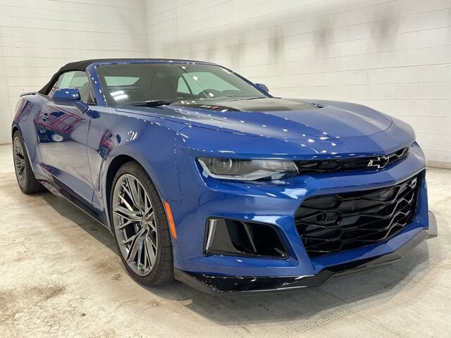 2023 Chevrolet Camaro in Burlington, WI 53105 - 18101980 42