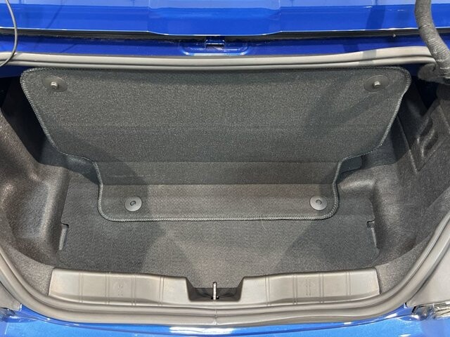 2023 Chevrolet Camaro in Burlington, WI 53105 - 18101980 36