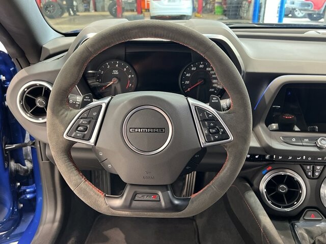2023 Chevrolet Camaro in Burlington, WI 53105 - 18101980 28