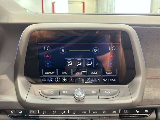 2023 Chevrolet Camaro in Burlington, WI 53105 - 18101980 23