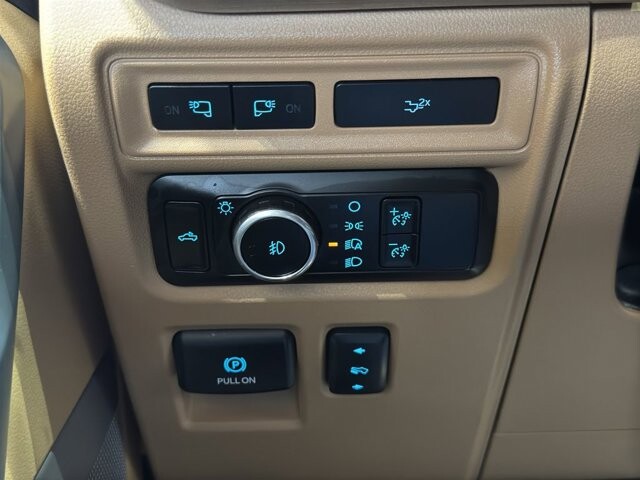 2023 Ford F150 in Burlington, WI 53105 - 18101981 33