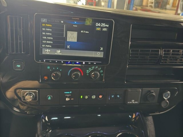 2025 GMC Savana 2500 in Burlington, WI 53105 - 18101985 10