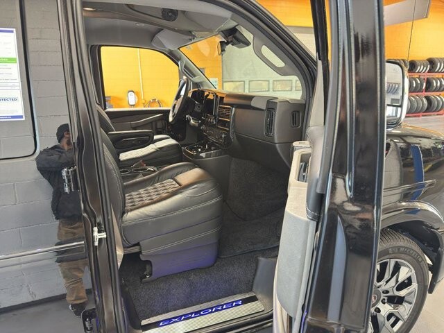 2025 GMC Savana 2500 in Burlington, WI 53105 - 18101985 16