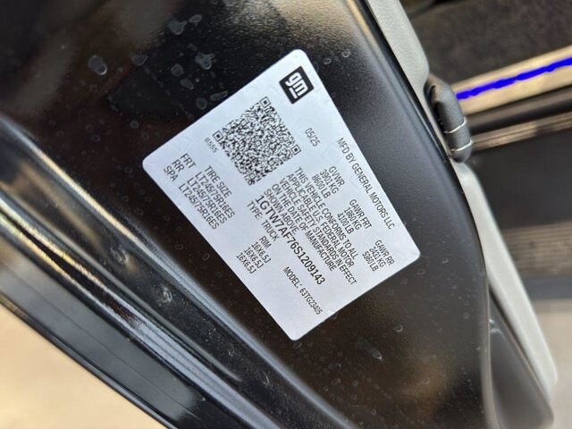 2025 GMC Savana 2500 in Burlington, WI 53105 - 18101985 5