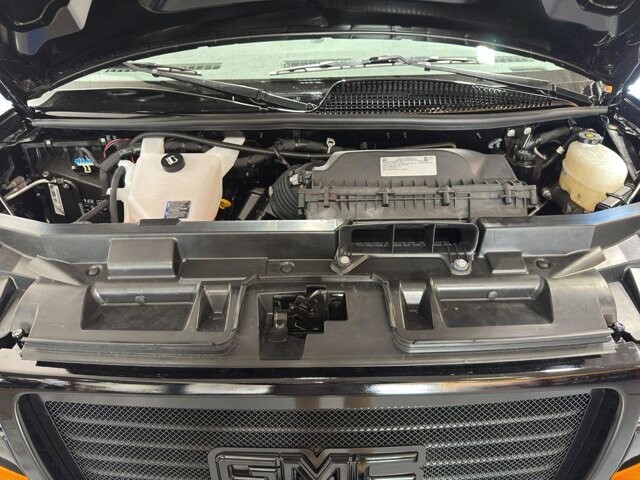 2025 GMC Savana 2500 in Burlington, WI 53105 - 18101985 13