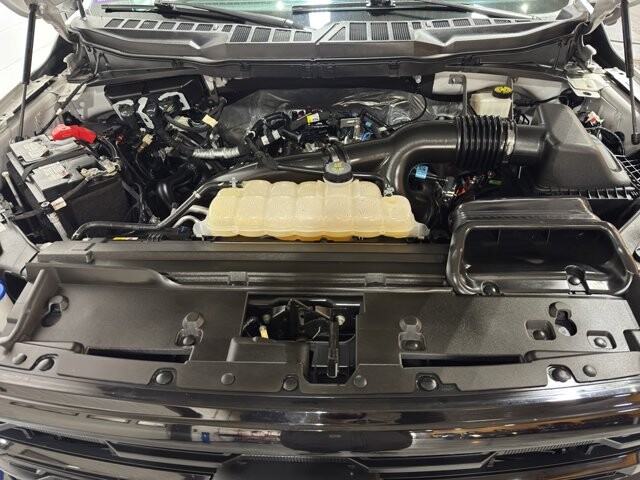 2024 Ford F150 in Burlington, WI 53105 - 18101990 33