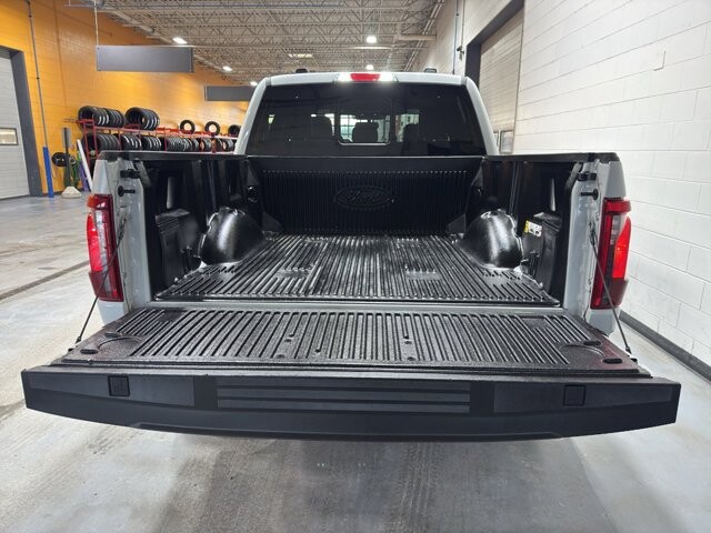 2024 Ford F150 in Burlington, WI 53105 - 18101990 19