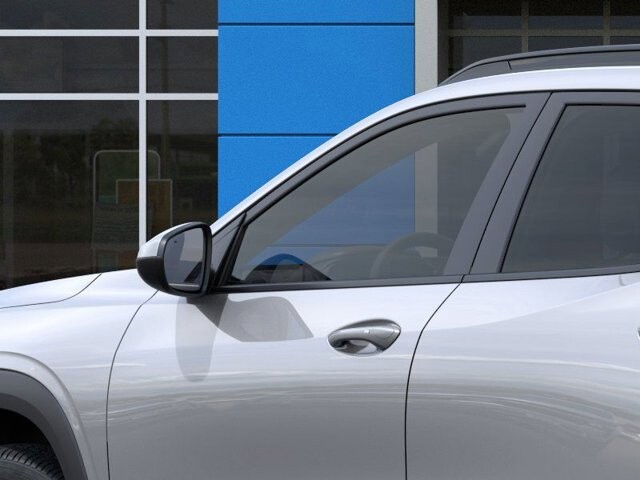 2026 Chevrolet Trax in Burlington, WI 53105 - 18101991 14