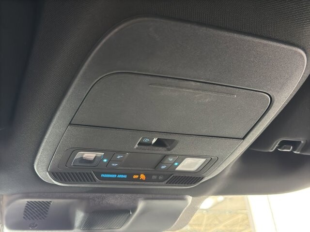 2023 Ford F150 in Burlington, WI 53105 - 18102003 39