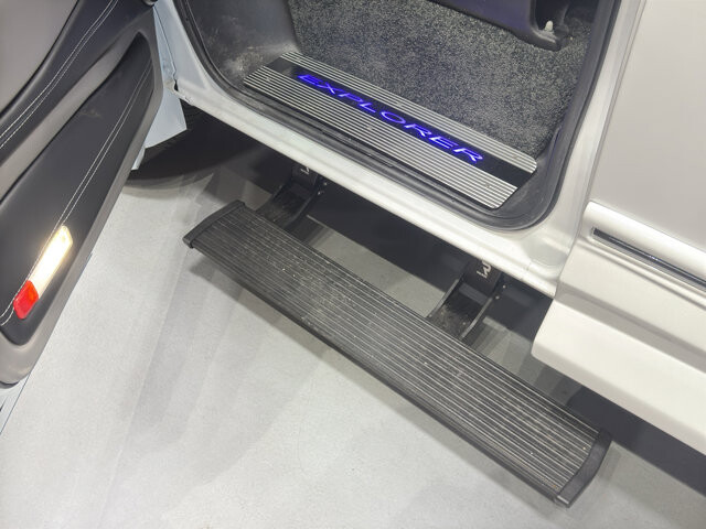 2025 Chevrolet Express 2500 in Burlington, WI 53105 - 18102004 16