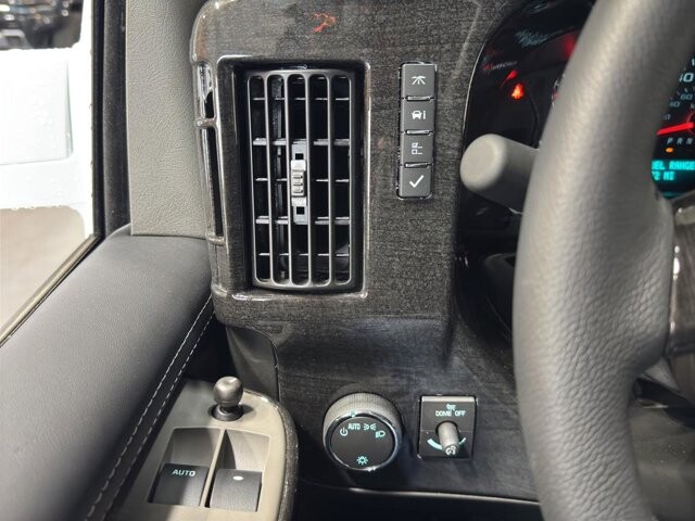 2025 Chevrolet Express 2500 in Burlington, WI 53105 - 18102004 40