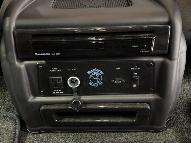 2025 Chevrolet Express 2500 in Burlington, WI 53105 - 18102004 45