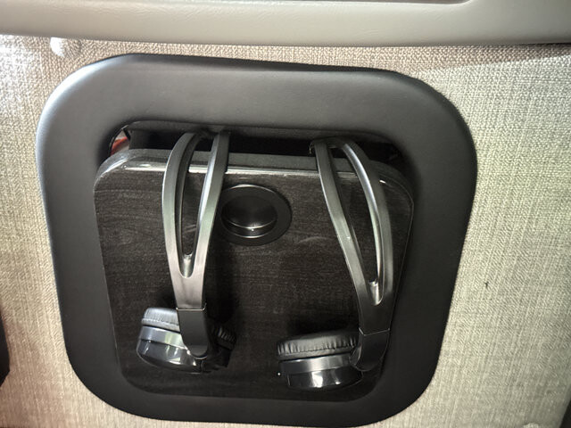 2025 Chevrolet Express 2500 in Burlington, WI 53105 - 18102004 23