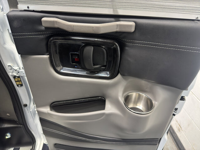 2025 Chevrolet Express 2500 in Burlington, WI 53105 - 18102004 21