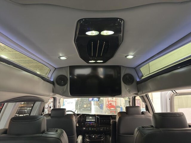 2025 Chevrolet Express 2500 in Burlington, WI 53105 - 18102004 25