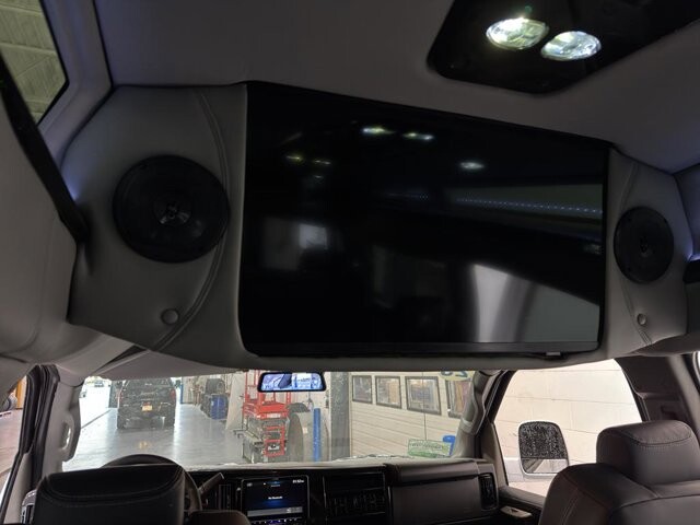 2025 Chevrolet Express 2500 in Burlington, WI 53105 - 18102004 26