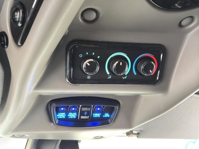 2025 GMC Savana 2500 in Burlington, WI 53105 - 18102005 33