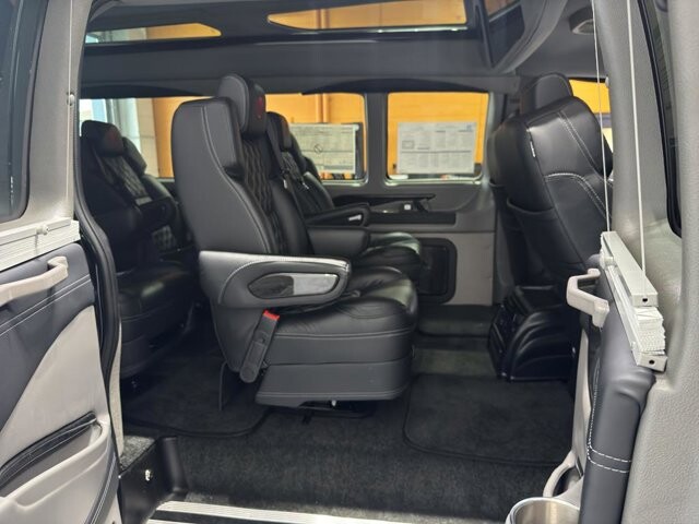 2025 GMC Savana 2500 in Burlington, WI 53105 - 18102005 20