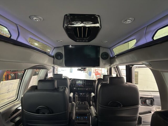 2025 GMC Savana 2500 in Burlington, WI 53105 - 18102005 21