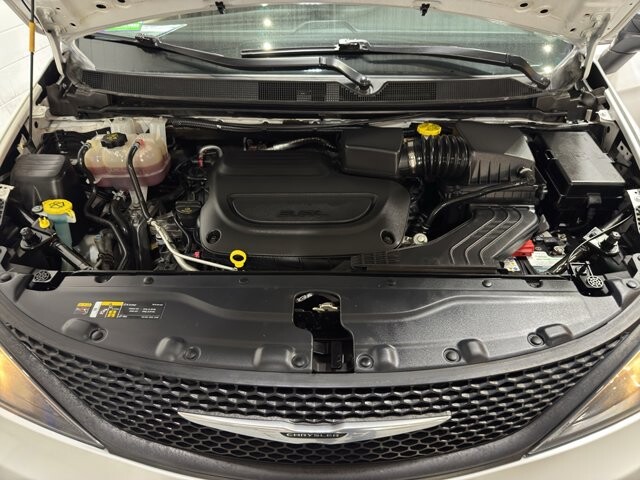 2024 Chrysler Voyager in Burlington, WI 53105 - 18102007 36