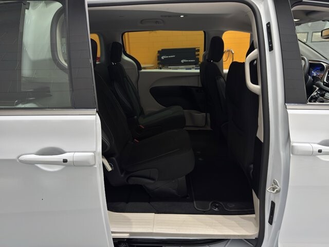 2024 Chrysler Voyager in Burlington, WI 53105 - 18102007 21