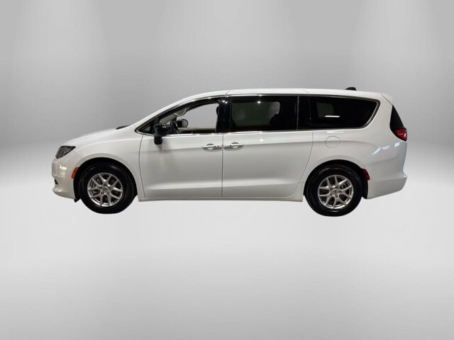 2024 Chrysler Voyager in Burlington, WI 53105 - 18102007 2