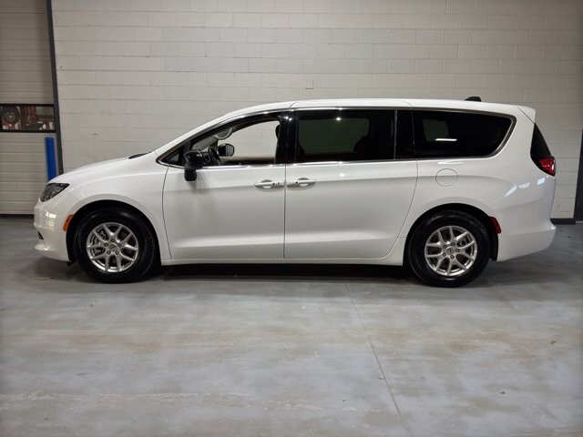 2024 Chrysler Voyager in Burlington, WI 53105 - 18102007 2