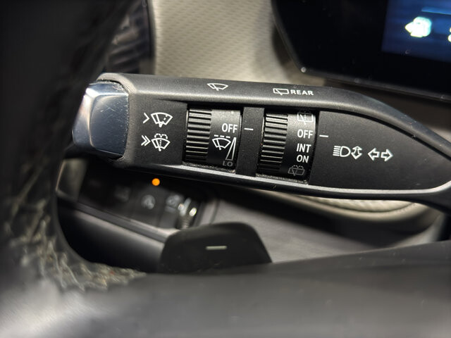 2025 Chevrolet Equinox in Burlington, WI 53105 - 18102010 25