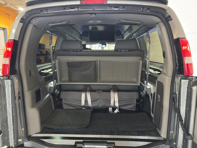 2025 Chevrolet Express 2500 in Burlington, WI 53105 - 18102013 35