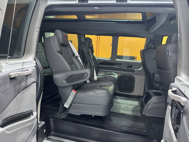 2025 Chevrolet Express 2500 in Burlington, WI 53105 - 18102013 20