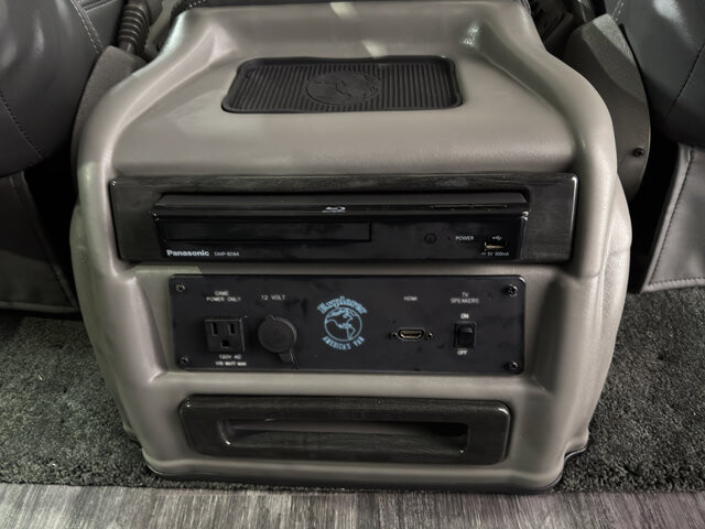 2025 Chevrolet Express 2500 in Burlington, WI 53105 - 18102013 23