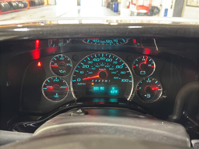 2025 Chevrolet Express 2500 in Burlington, WI 53105 - 18102013 43