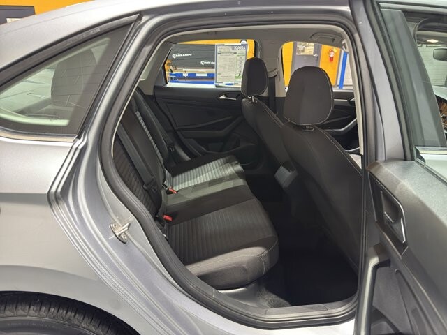2024 Volkswagen Jetta in Burlington, WI 53105 - 18102014 16