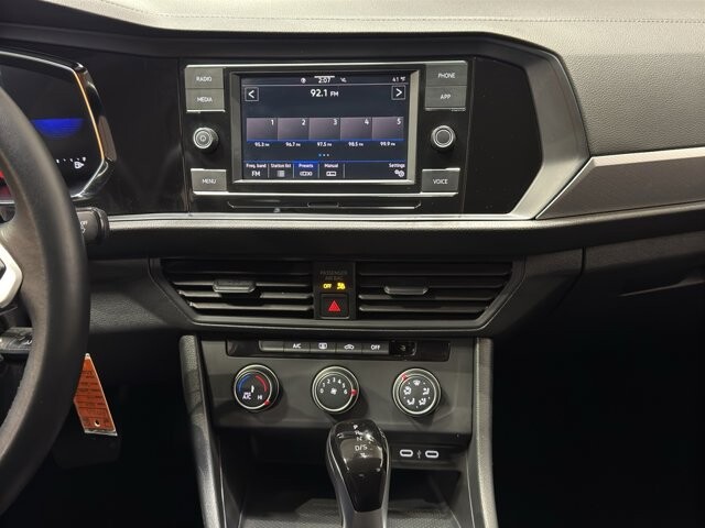 2024 Volkswagen Jetta in Burlington, WI 53105 - 18102014 25