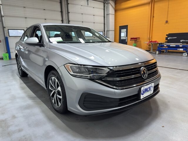 2024 Volkswagen Jetta in Burlington, WI 53105 - 18102014 7