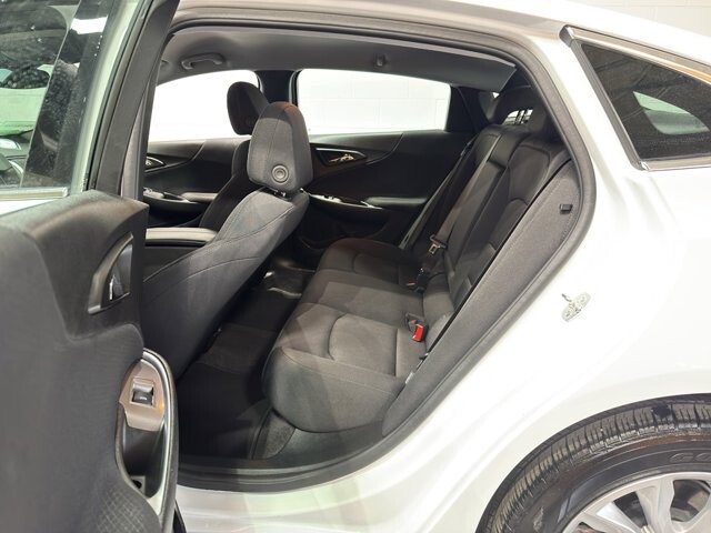 2025 Chevrolet Malibu in Burlington, WI 53105 - 18102016 10