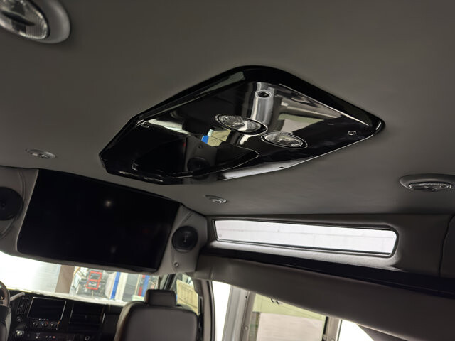 2025 GMC Savana 2500 in Burlington, WI 53105 - 18102017 31